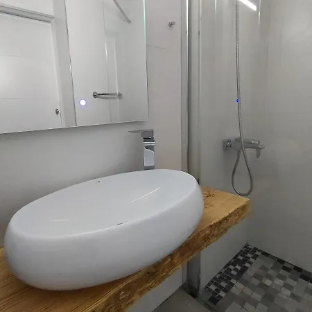 Tinache Suite219 Con Piscina Yumbo *